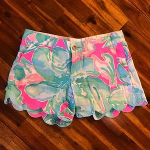 Lilly Pulitzer “The Buttercup Short” size 00